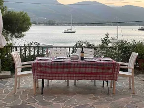 Sea-side 3 BEDROOM- BEACH HOUSE - Image 4