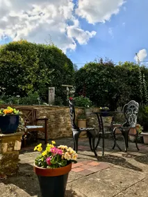 Cotswold cottage with views in Nailsworth - Image 4