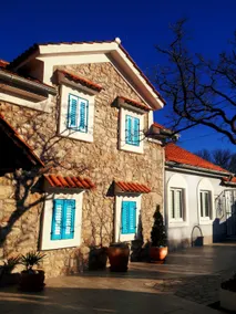Beautiful 200-year old stone house, Rijeka 2020. - Image 4