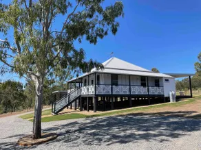 Luxury 100yr old workers cottage close to wineries & wedding venues - Image 3