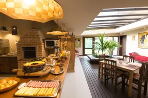 House with 7 en-suites 300 meters from the sea in Florianópolis - Image 4