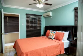 Convenient,Secure,1BR Apt, Constant Spring-Area - Image 5