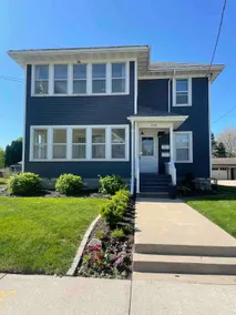 The Downtown Duplex- EAA - Image 2