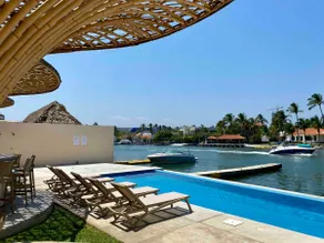 Isla del Amor apartment with ocean and river views - Image 4