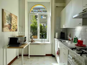 Comfortable stay in a historic house - Image 5