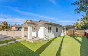 CENTRALLY LOCATED TO EVERYTHING! 5 min to Downtown - Image 4