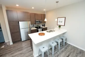 Luxury Living - Image 4