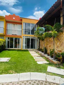 A house full of life with a Jacuzzi - Image 3