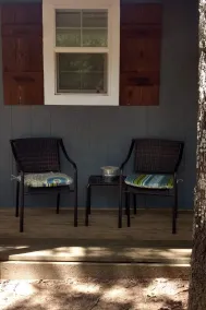 The Pool House - Image 4