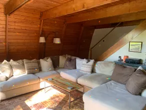 Cozy Bow House Perched in Trees w/ Hot Tub & View - Image 2