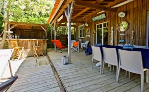 Second line: pretty hut in the 44 Hectares - Image 3