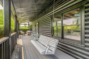 Gorgeous Modernized Cabin + Hot Tub + Pool Table - Image 3