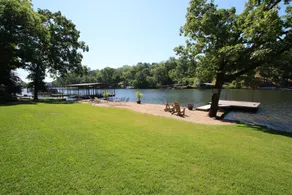 #01 - Lakeside Experience 1bedroom - 2 beds - Image 5