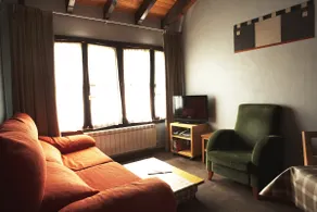 Two-bedroom apartment for four people - Image 3