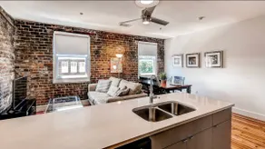 Gorgeous Downtown Condominium - Image 5