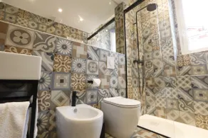 ”Bellagio”: a charming modern home in Lecco - Image 3