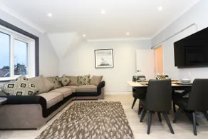 ⭐⭐⭐⭐⭐ Super Cool Apartment Parking, Netflix & WiFi - Image 5
