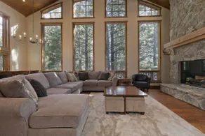 Stonegate #5 5 Bedroom Home by RedAwning - Image 5