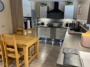 Woodburn Lodges - Image 3