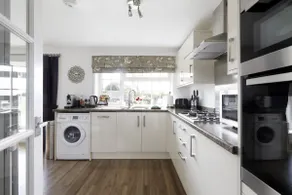 A deluxe home to explore Sussex and beyond - Image 4