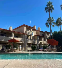Relax Poolside at your Clean Safe Phoenix Resort - Image 4
