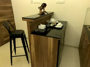 Entire luxury service apartment with staff service - Image 2