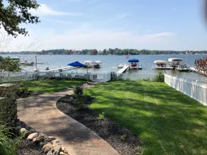 Endless Summer, a Relaxing Lakeside Retreat - Image 4