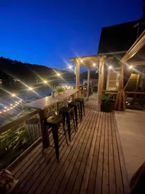 Lakefront Cabin, Eatonville Wa - Image 5
