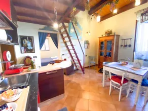 Apartment-2 in an old farmhouse 4 km from Urbino - Image 4