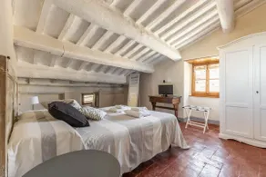 Chicca: Cortona's historic center - Image 2