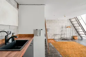 Loft Industrial Cheio de Luz em Little Italy - Image 3