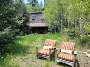 The Cabin at Creekwood. 2-story cabin on 10 acres - Image 4