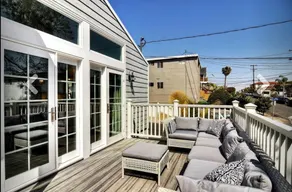 Casa de la Ballena, back available on VRBO. Permit STR15-0329, walk to the beach - Image 2