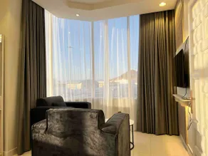 APT 303 | Studio King Suite - Image 3