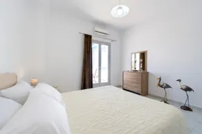 SUN VIEW VILLAS (Ios) - Image 3