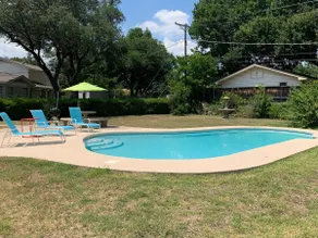 Net Patio/ Swimming / Games/ Dog Friendly - Image 2