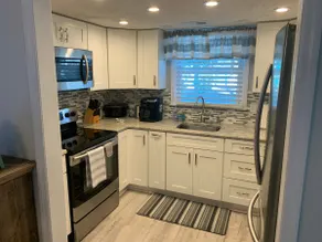 Perfect Beach House 3 Blocks from the Beach!!! - Image 5