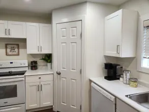 Modern, Spacious, Upstairs Apt. - Image 3