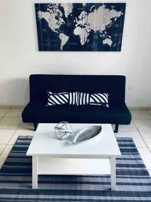 Leisure or business? RIGHT HERE! - Image 2