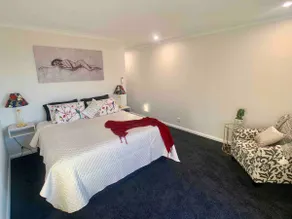 Silverdown Luxury king rooms OR Apartment - Image 2