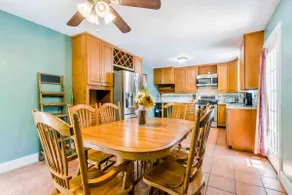 Tailgate House Near Stadium! - Image 4