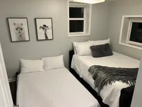Guest Suite - 10 Minutes from Downtown - Image 2
