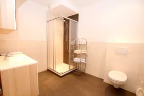 Apartment F - Image 4