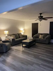 Newly Remodeled /1mile to I40/5 miles to UU - Image 5
