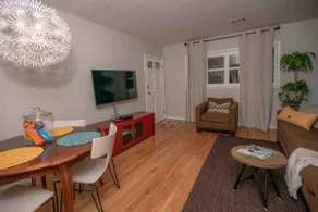 Awesome duplex in the heart of the city - Image 4