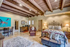 Catalina Foothills Azul Courtyard Guest Suite - Image 5