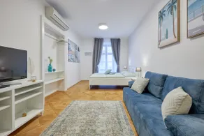 Riviera Apartment - 2BR, High Standard, TOP Centre - Image 2