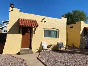 One bedroom cottage all to yourself.B - Image 2