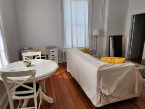 Easy like a Sunday Morning 1 BR apt great location - Image 3