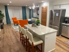 Upscale King Suite—Steps from Mayo Clinic Hospital - Image 4